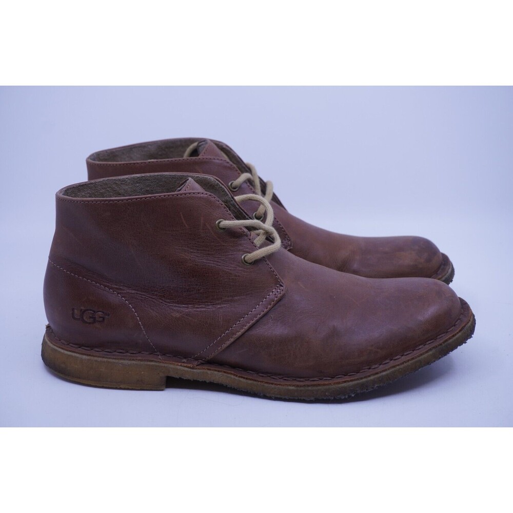 UGG Groveland Chukka Ankle Boot 1105529 Men's Size 11.5 EU 44 Brown Oil Leather